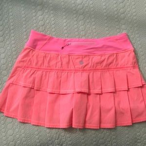 lululemon athletica Skirts - Lululemon Set the Pace Skirt with built in shorts lululemon athletica Skirts - Lululemon Set the Pace Skirt with built in shorts